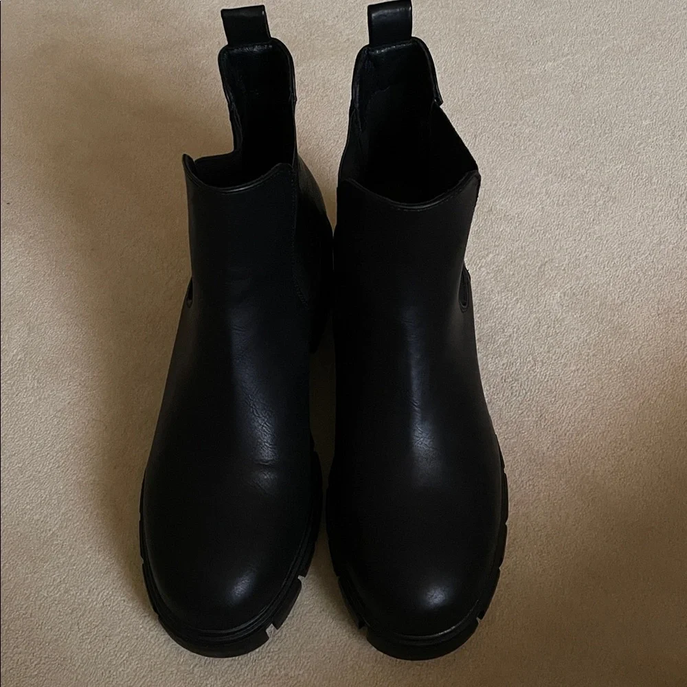 MIA Ivy Black Chunky Chelsea Boots in size 9 - Picture 4 of 8